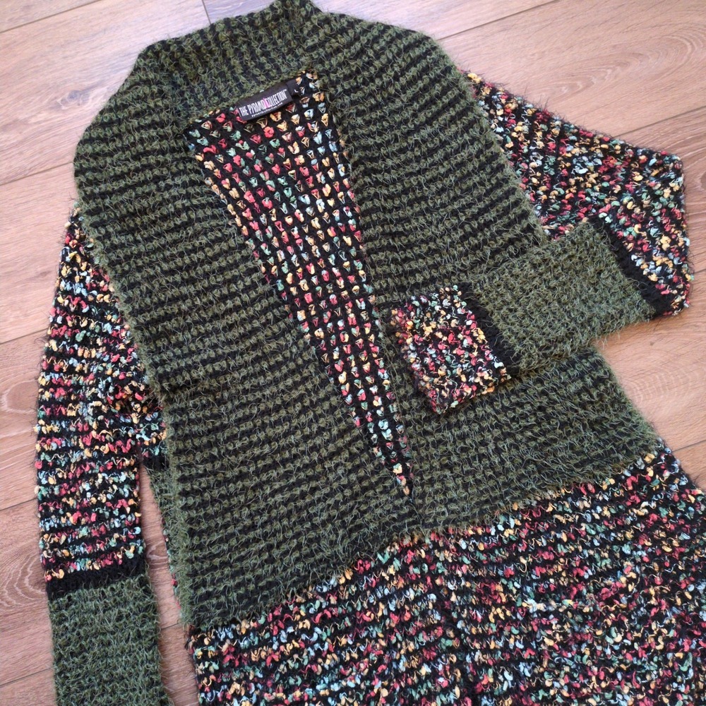 Vintage Y2K Long Knit Cardigan Sweater - Boho Artsy Witchy Rainbow Black L